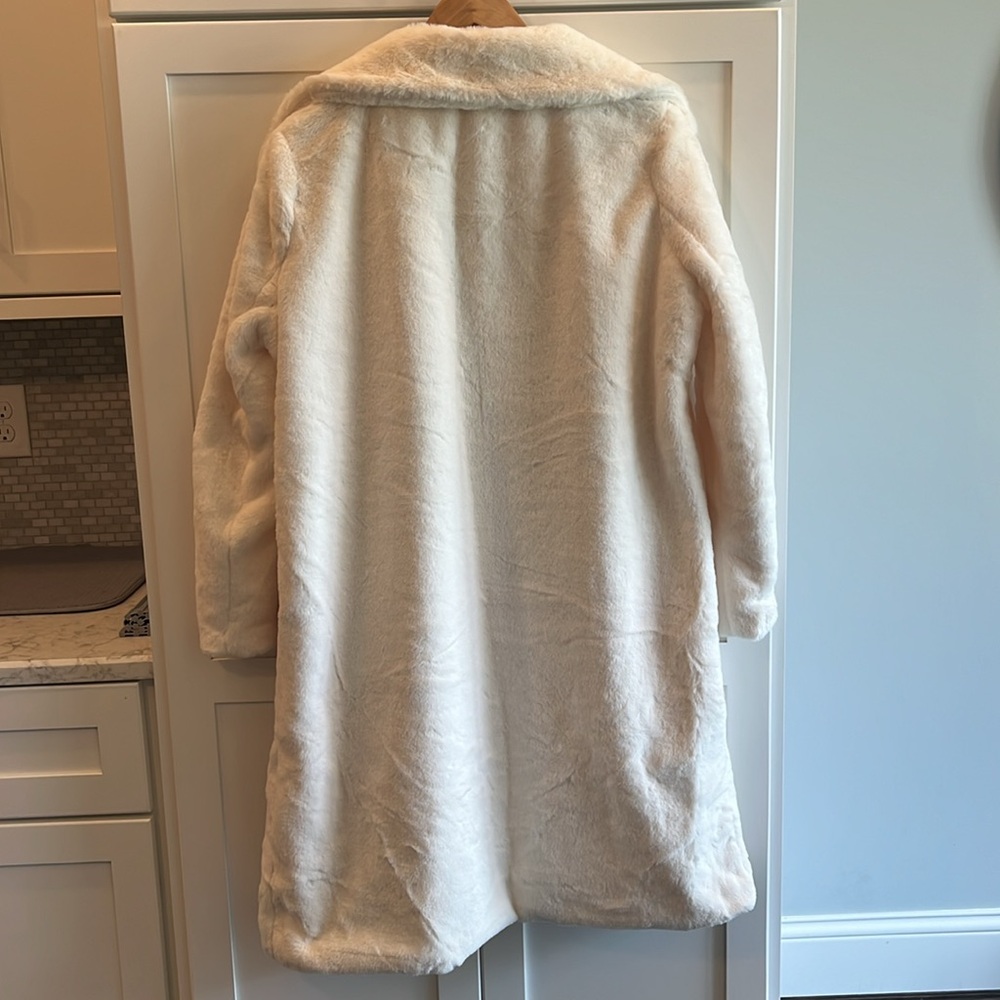 Cream Faux fur long coat brand new never worn S - Picture 2 of 6